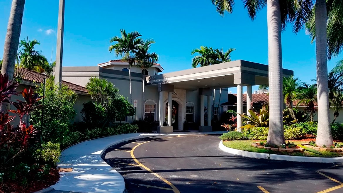 Luxury Senior Living in Tamarac, Florida