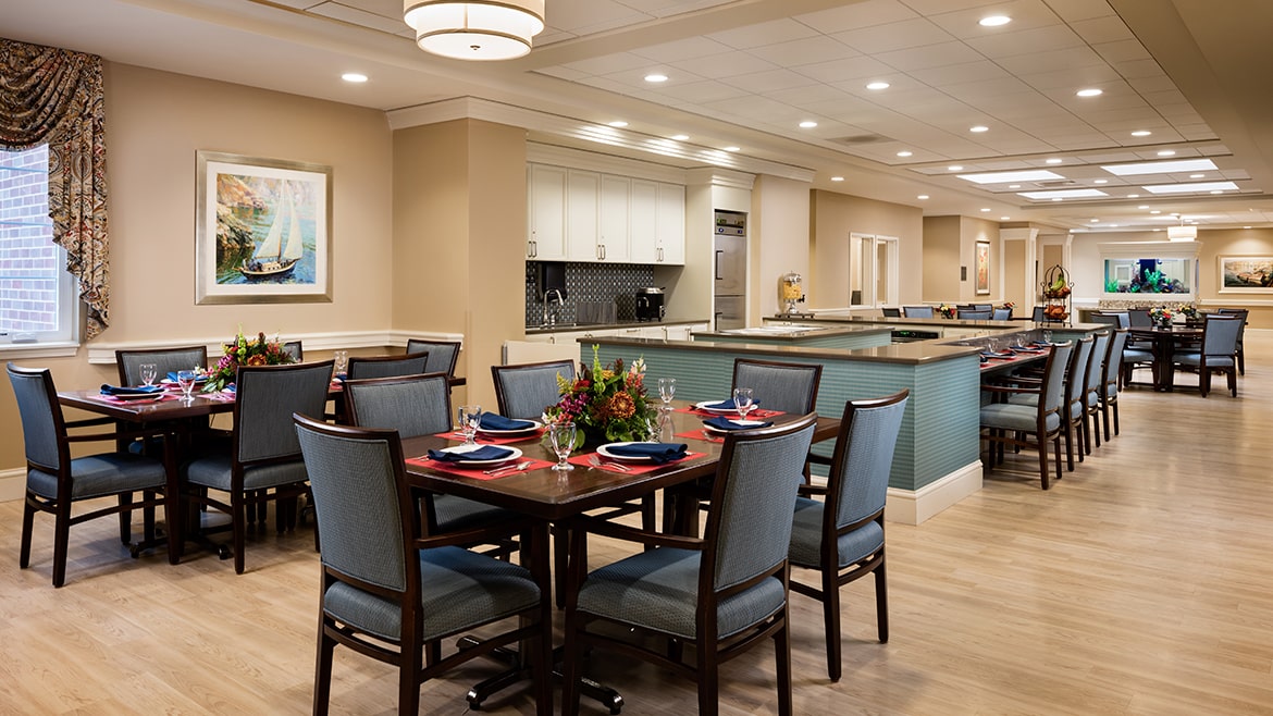 Experience Upscale Senior Living in Naperville