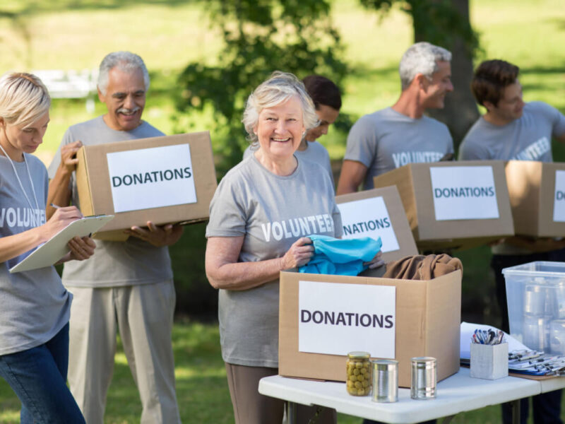 Benefits of Volunteering: How to Give Back in the New Year